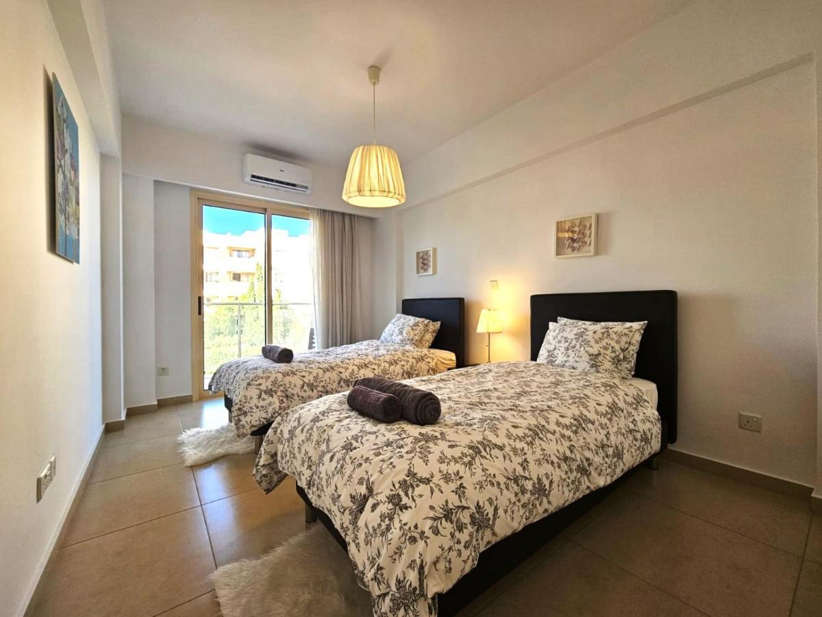 Elysia Park Apartments Пафос Экстерьер фото