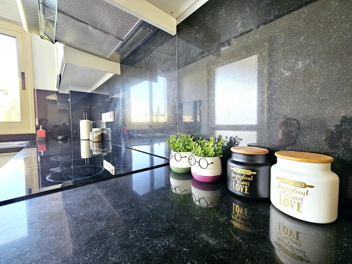 Elysia Park Apartments Пафос Экстерьер фото