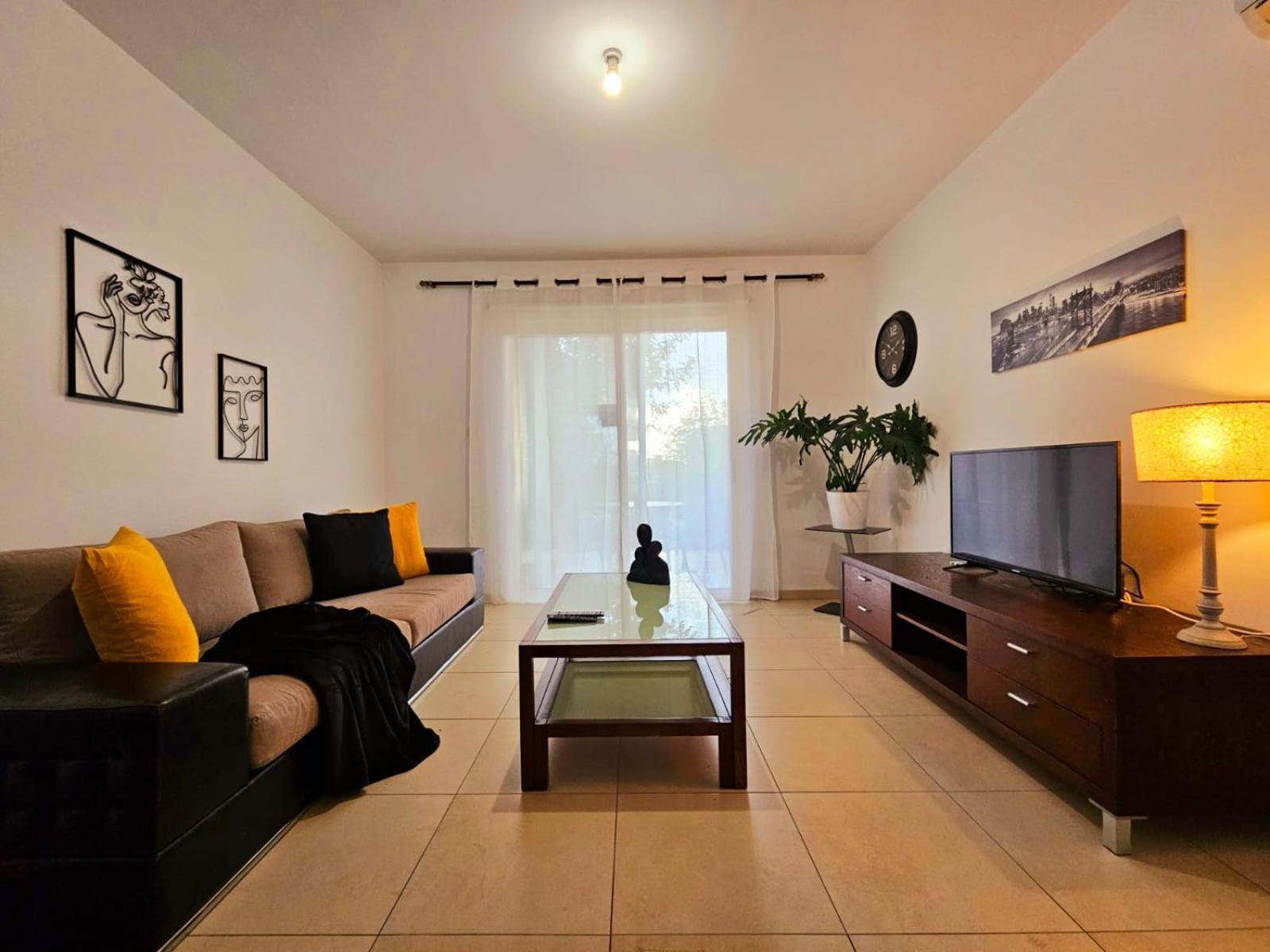 Elysia Park Apartments Пафос Экстерьер фото