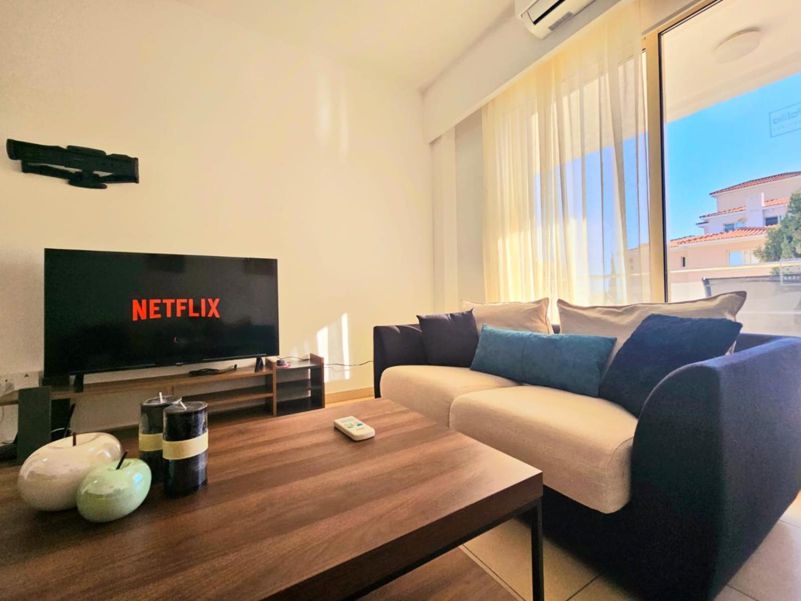 Elysia Park Apartments Пафос Экстерьер фото