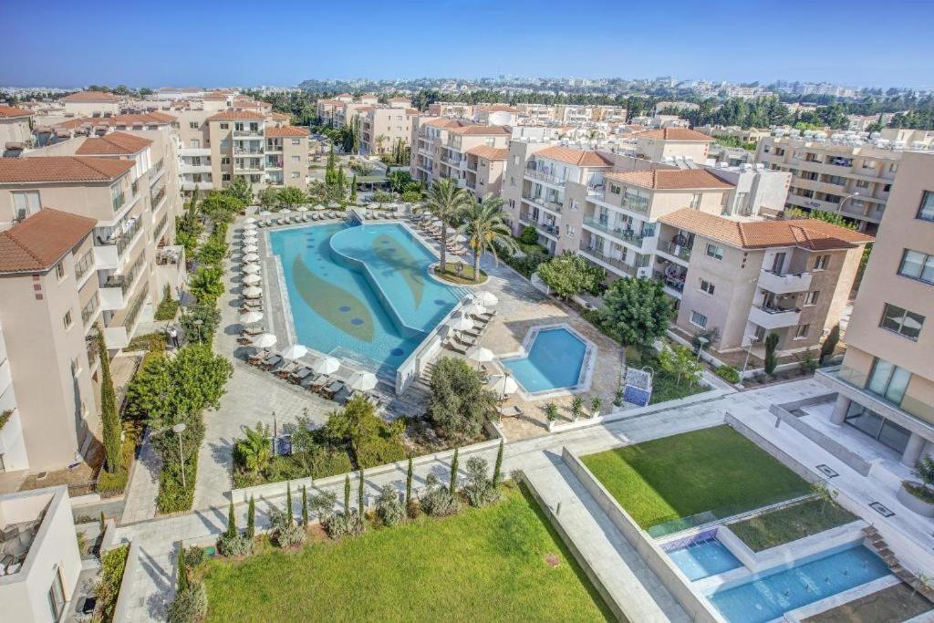 Elysia Park Apartments Пафос Экстерьер фото
